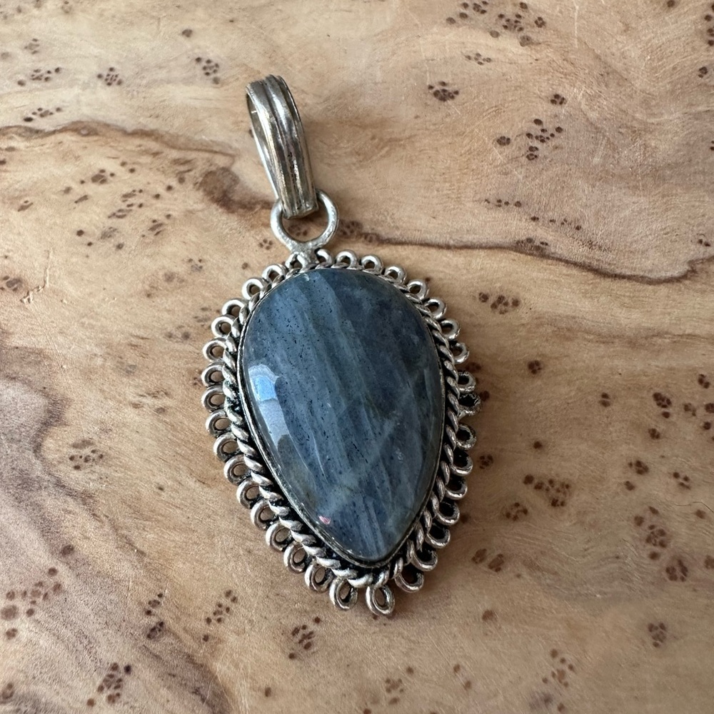 Stamped labradorite pendant